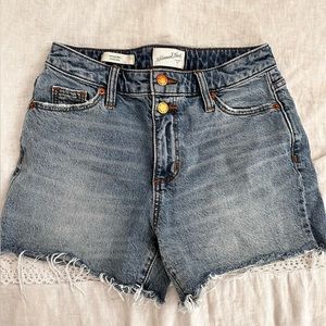 Universal Thread Women’s Vintage Midi Jean Shorts